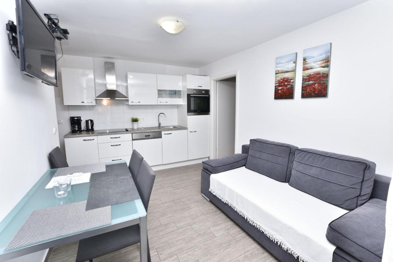 Apartment Ivan Primosten Luaran gambar